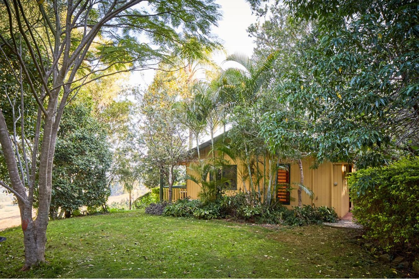 Dayboro Cottages エクステリア 写真